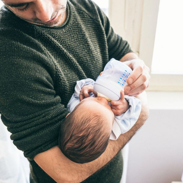 Empowering Dads: A Guide to Involving Dads in Breastfeeding
